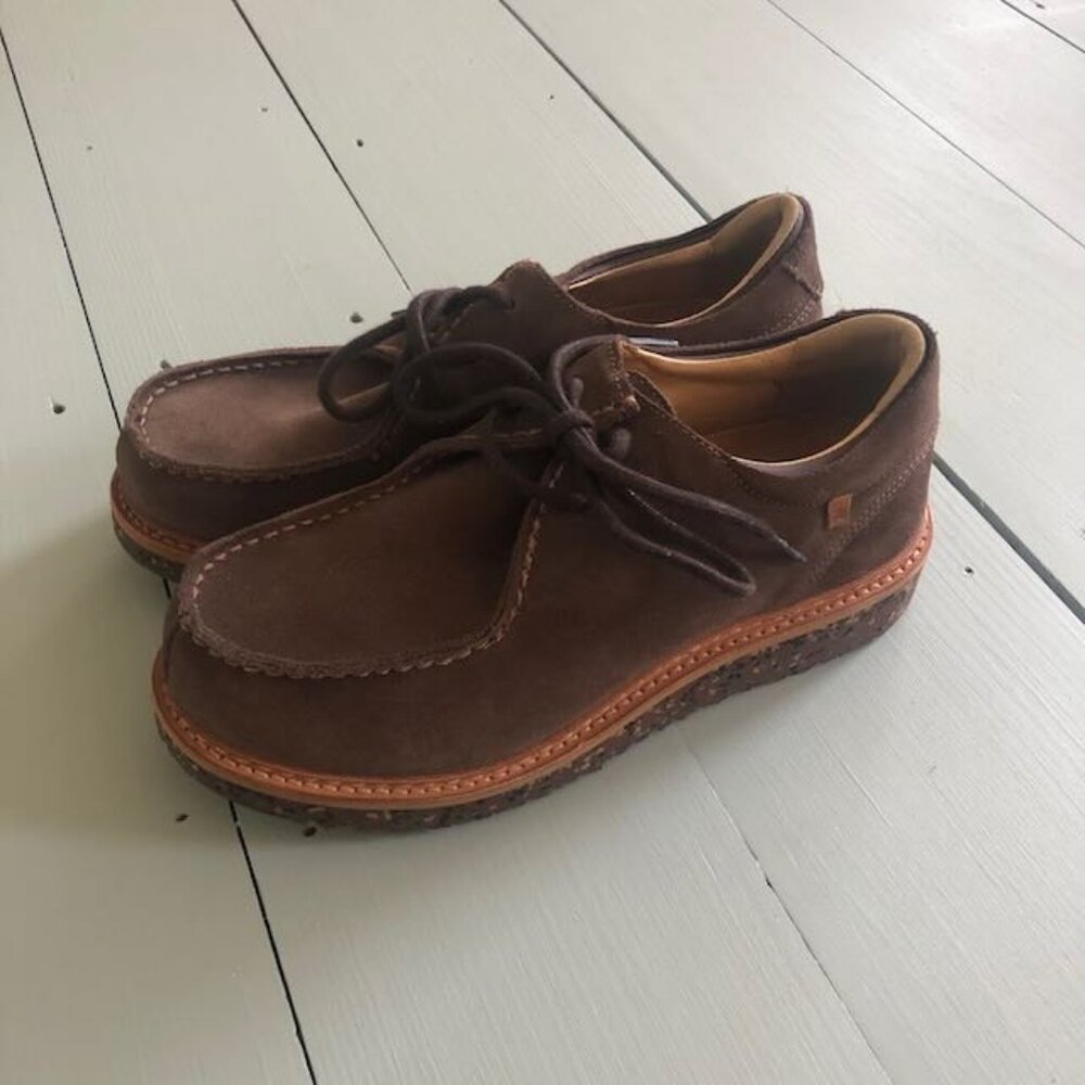 Women's El Naturalista Lux Suede Pizzara Shoes. Excellent condition. EU 41 US 10